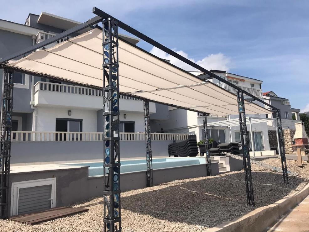 Apartments Poseidon 斯瑞瑟尔 外观 照片