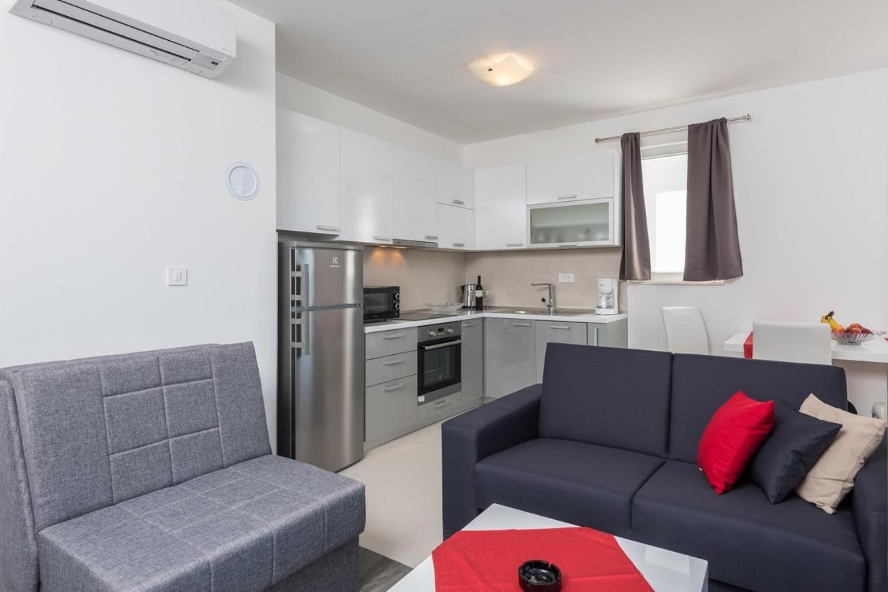 Apartments Poseidon 斯瑞瑟尔 外观 照片