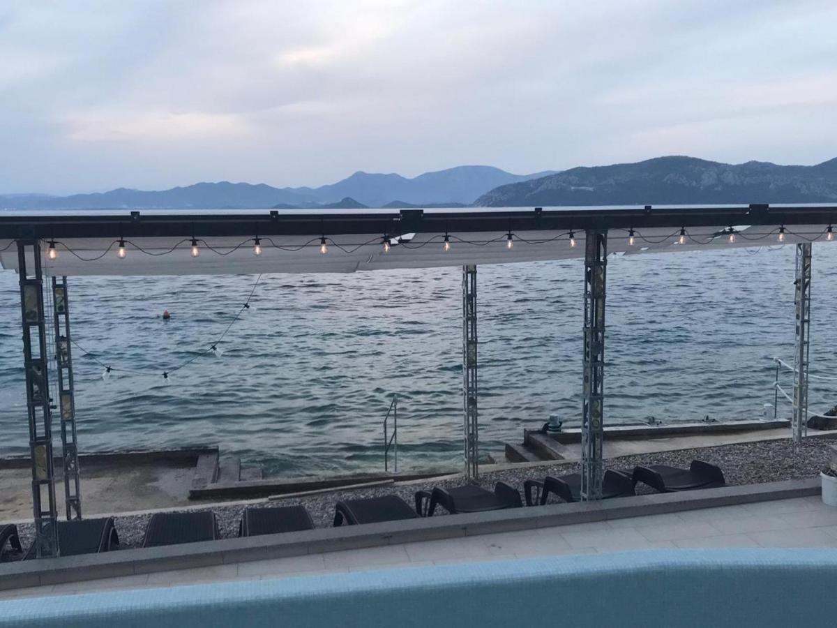 Apartments Poseidon 斯瑞瑟尔 外观 照片