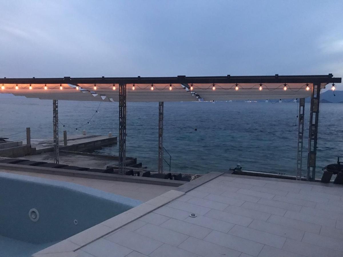 Apartments Poseidon 斯瑞瑟尔 外观 照片
