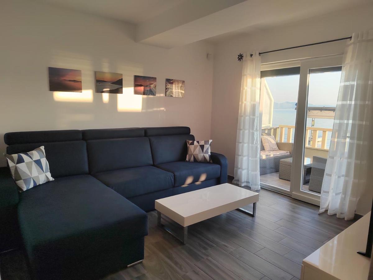 Apartments Poseidon 斯瑞瑟尔 外观 照片