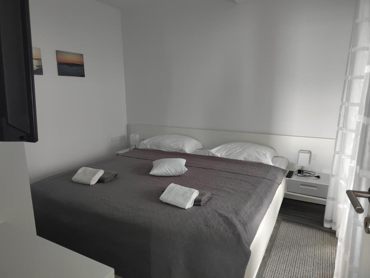 Apartments Poseidon 斯瑞瑟尔 外观 照片