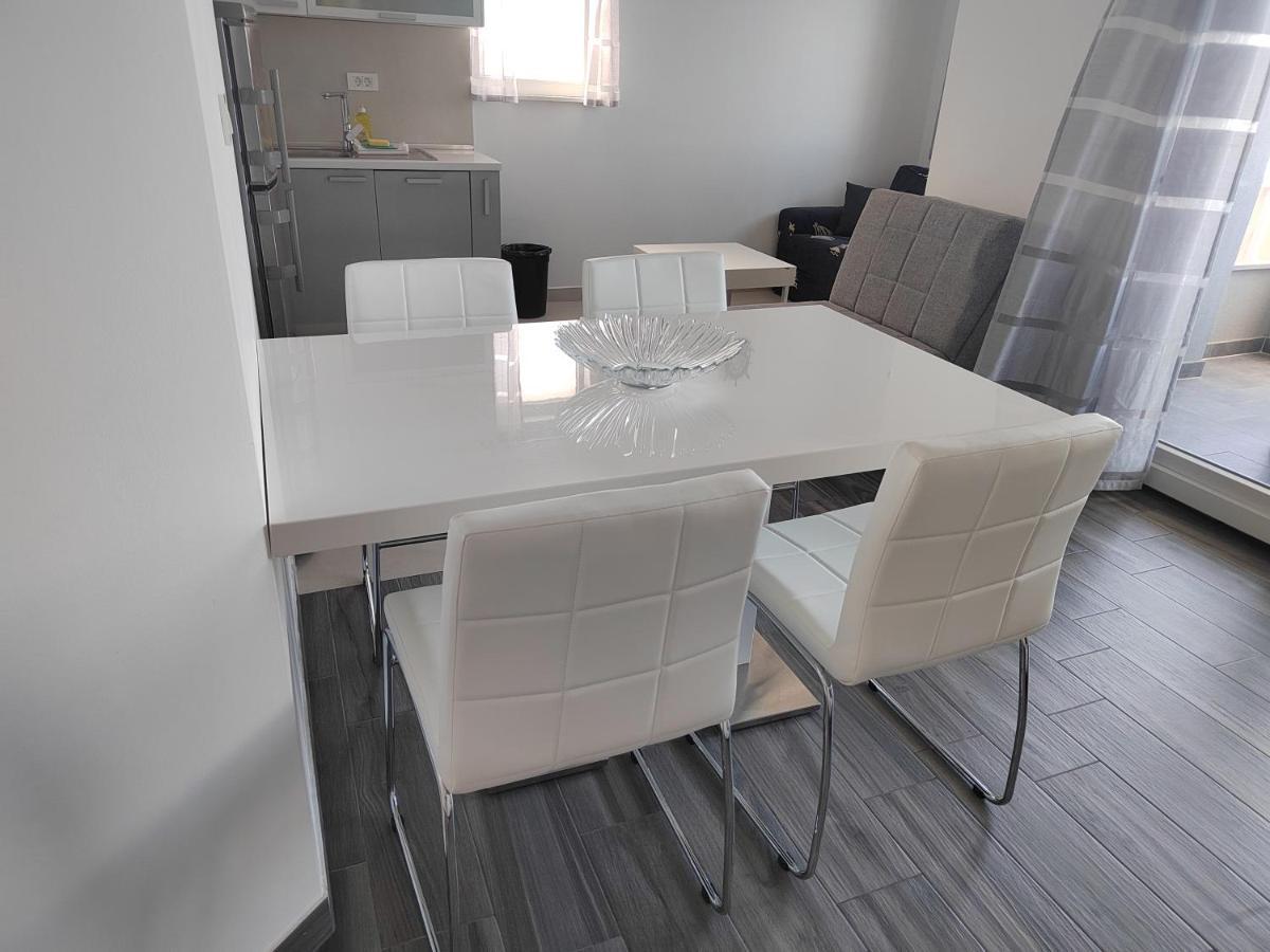 Apartments Poseidon 斯瑞瑟尔 外观 照片