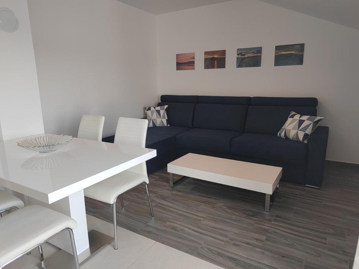 Apartments Poseidon 斯瑞瑟尔 外观 照片