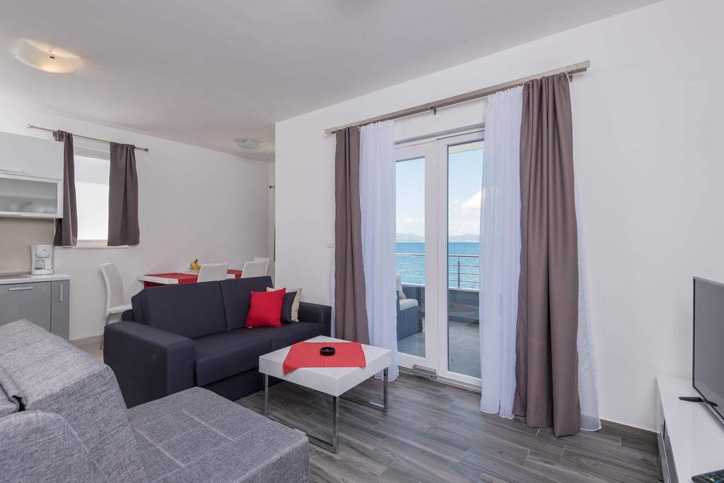 Apartments Poseidon 斯瑞瑟尔 外观 照片